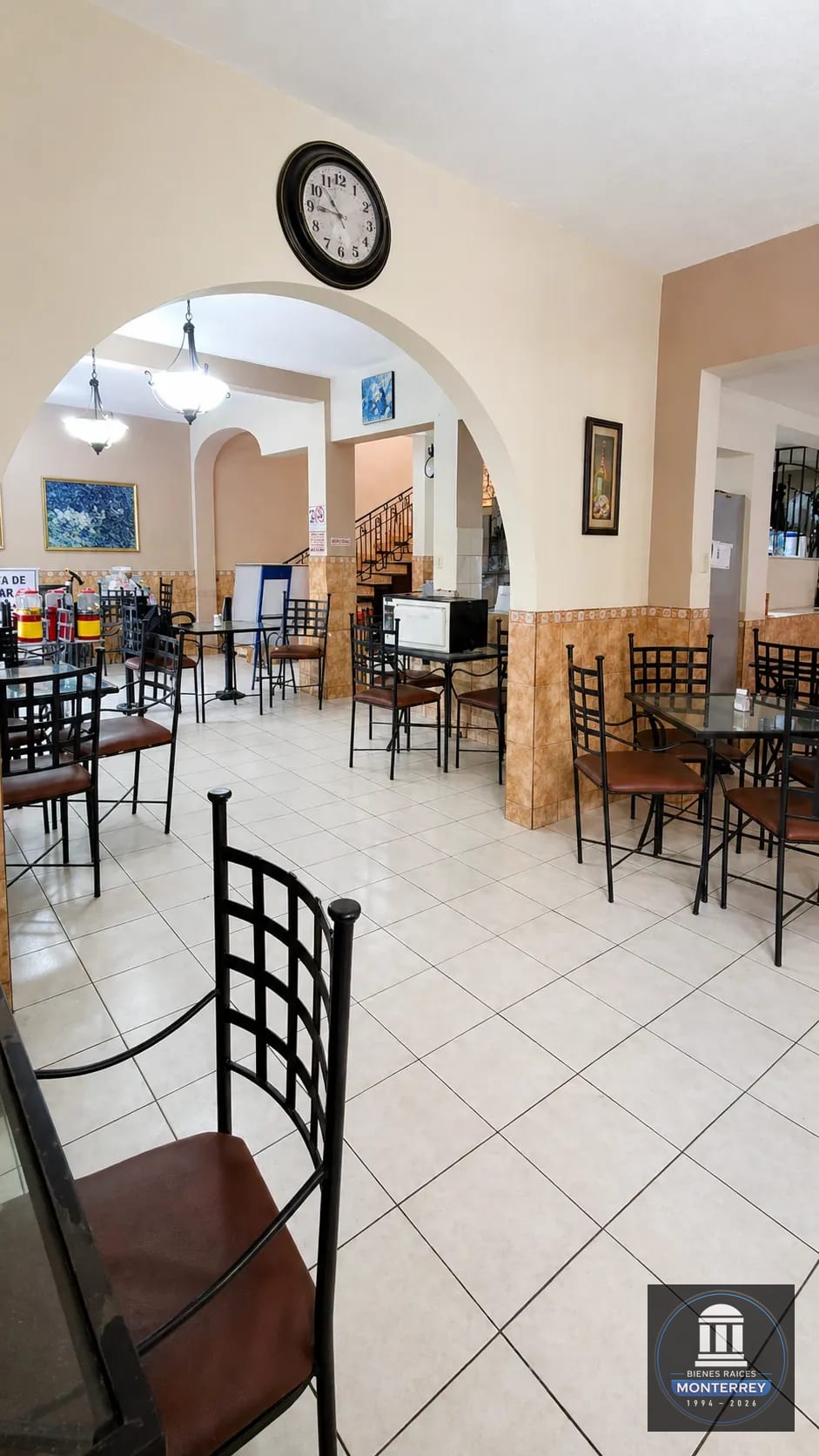 VENTA DE PROPIEDAD + NEGOCIO EN FUNCIONAMIENTO Café / Restaurante – Zona 1 (Sector Gerona, frente al Ministerio Público) — Casa en Venta en Zona 1, Guatemala, Ciudad — foto 2 de 8