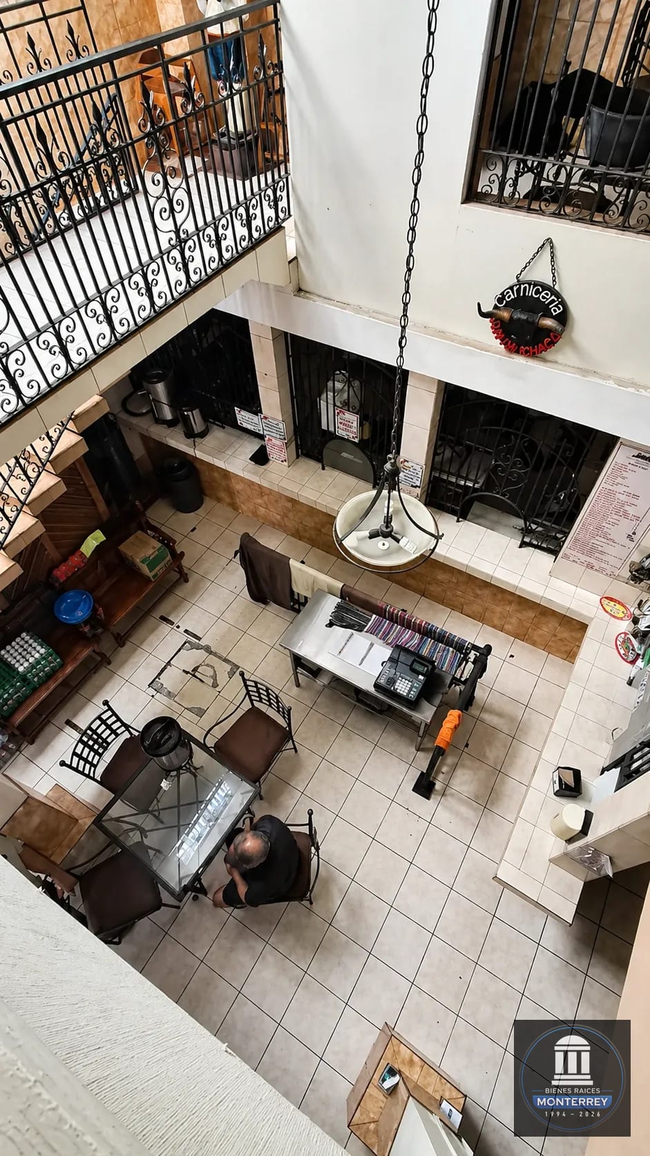 VENTA DE PROPIEDAD + NEGOCIO EN FUNCIONAMIENTO Café / Restaurante – Zona 1 (Sector Gerona, frente al Ministerio Público) — Casa en Venta en Zona 1, Guatemala, Ciudad — foto 7 de 8