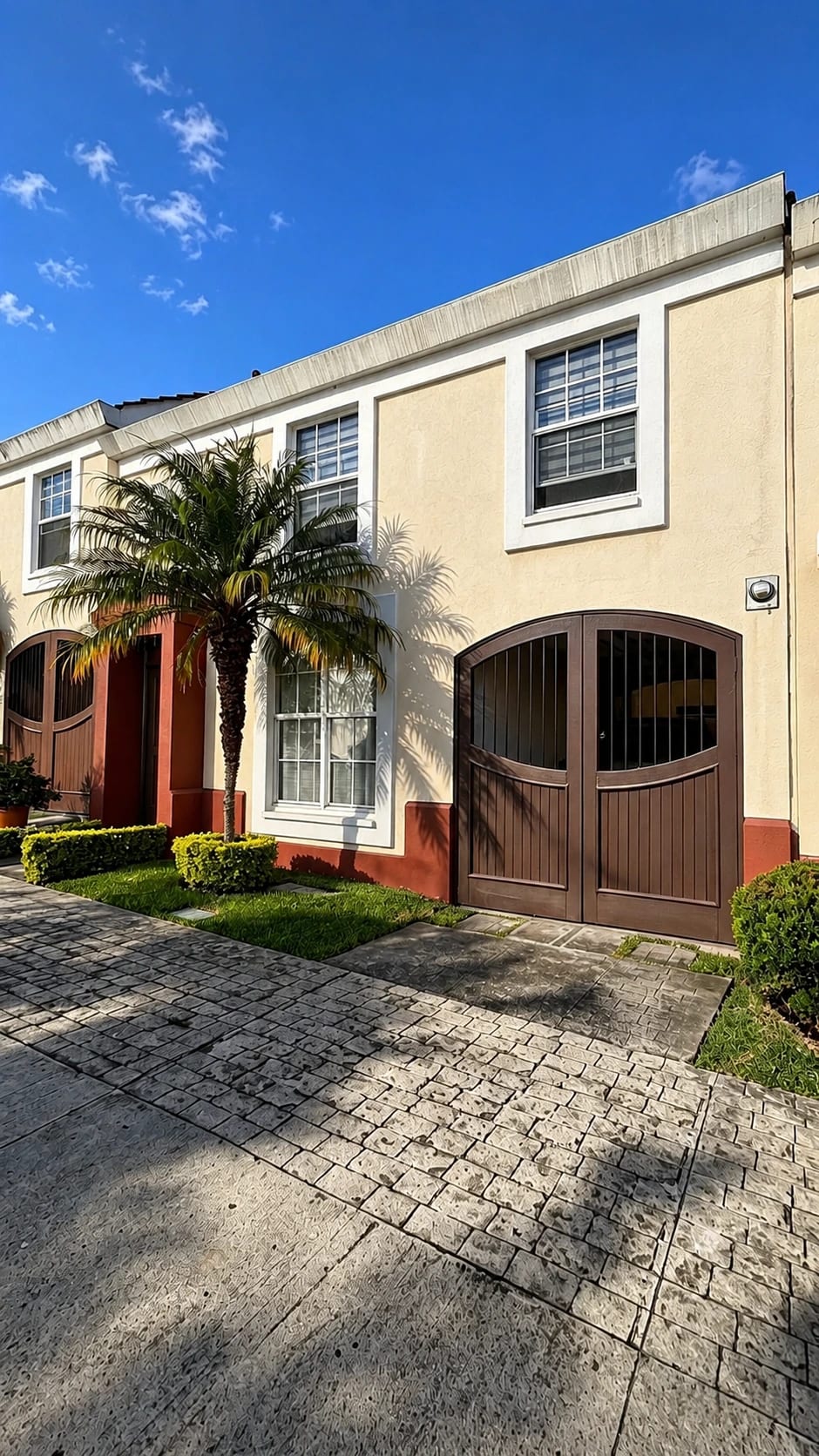 Casa Solana en Venta | San Agustin, Condado Naranjo | Zona 4 de Mixco — Casa en Venta en Zona 4 Mixco, Guatemala, Ciudad — foto 3 de 17