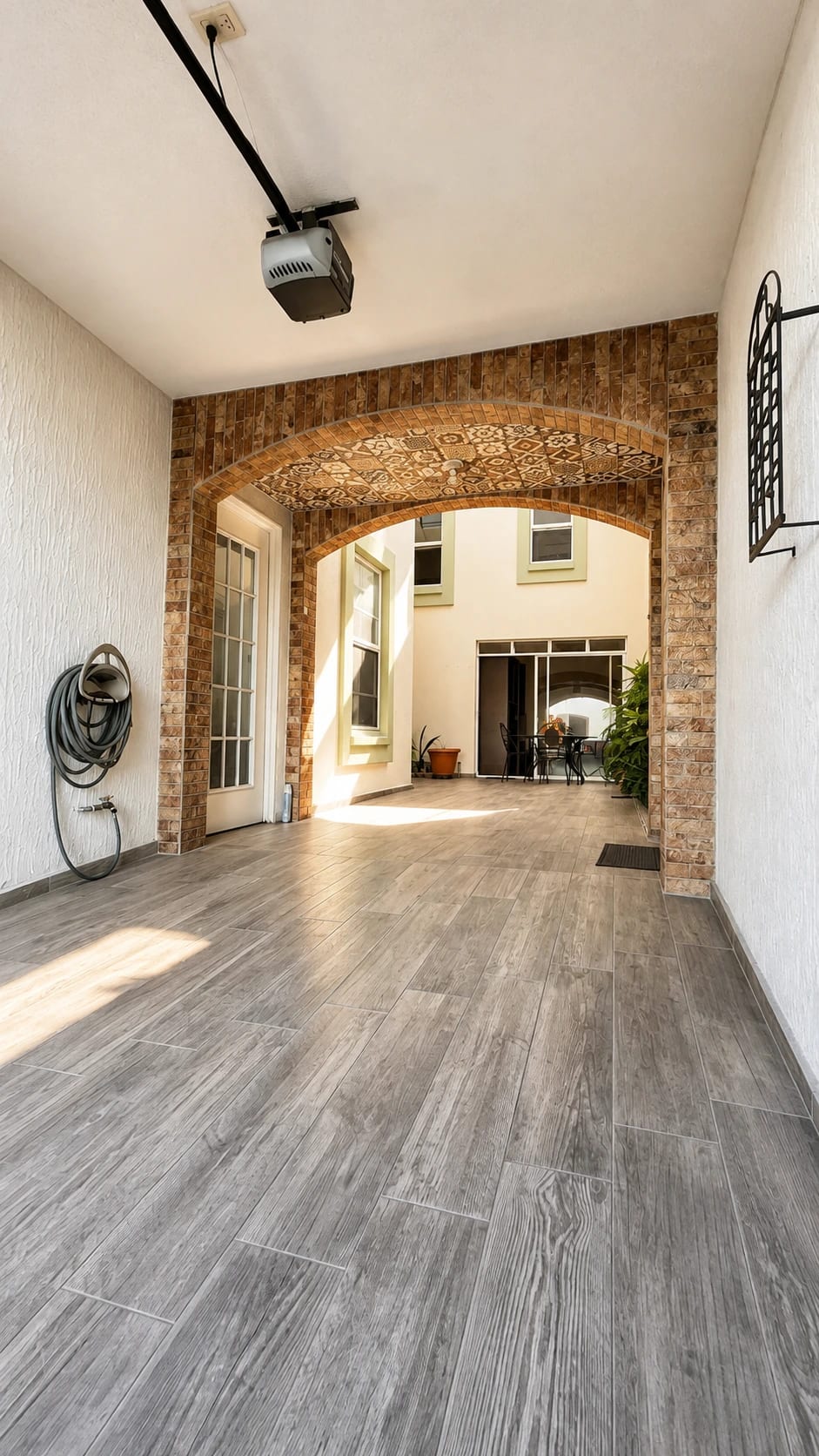 Casa Solana en Venta | San Agustin, Condado Naranjo | Zona 4 de Mixco — Casa en Venta en Zona 4 Mixco, Guatemala, Ciudad — foto 5 de 17