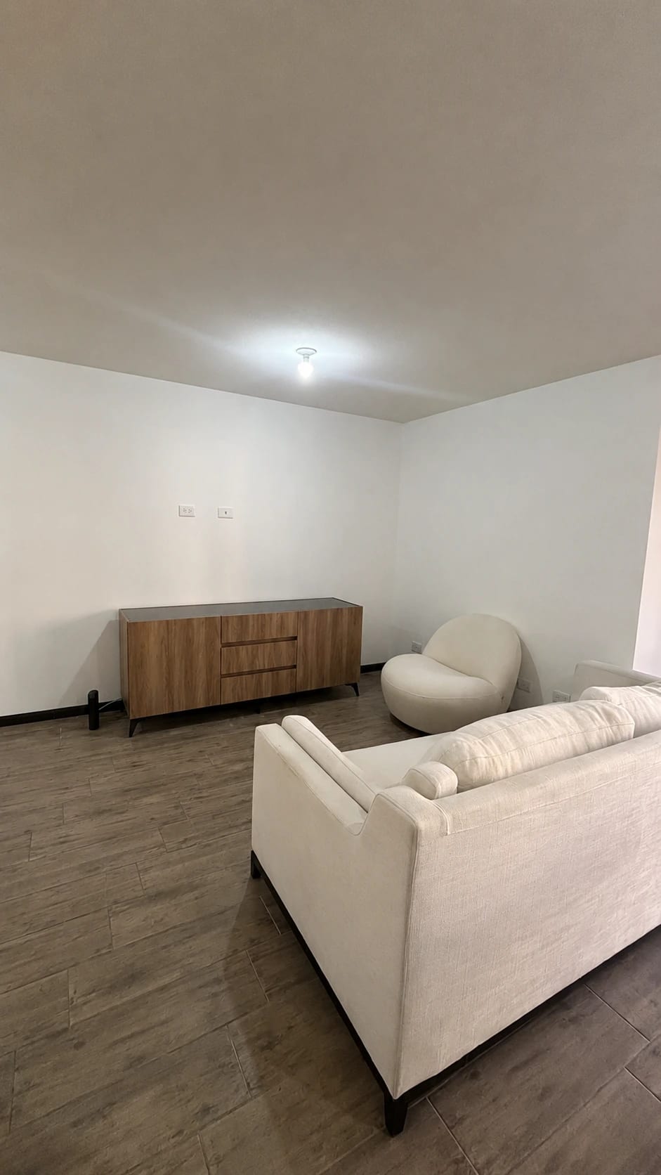 Apartamento Amueblado en Renta | Villas Coruña | Zona 4 de Mixco — Casa en Alquiler en Zona 4 Mixco, Guatemala, Ciudad — foto 4 de 17