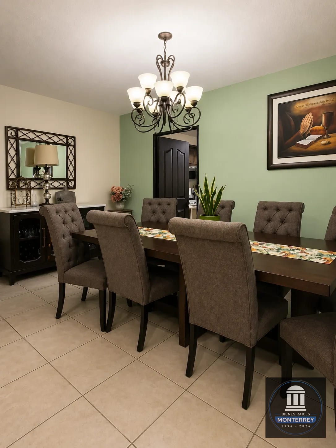 Casa en Renta Modelo Navarra | Condado en Naranjo | Zona 4 de Mixco — Casa en Alquiler en Condado Naranjo, Zona 4 Mixco, Guatemala, Ciudad — foto 4 de 17