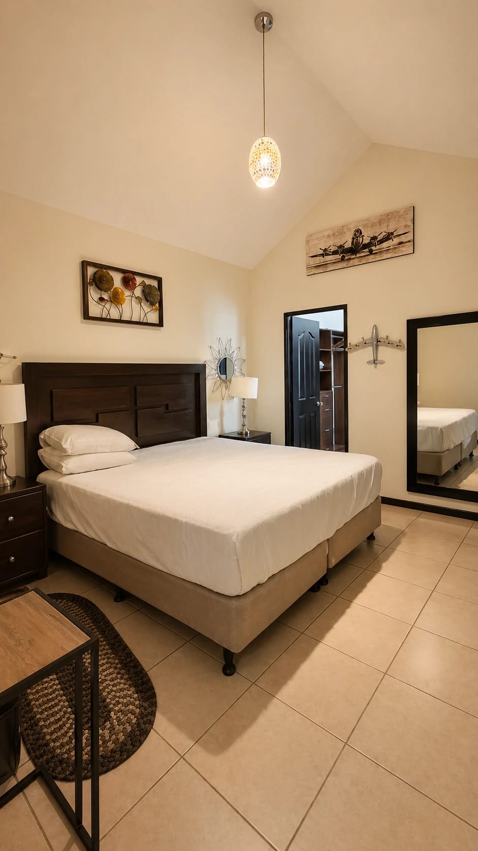Casa en Renta Modelo Navarra | Condado en Naranjo | Zona 4 de Mixco — Casa en Alquiler en Condado Naranjo, Zona 4 Mixco, Guatemala, Ciudad — foto 9 de 17