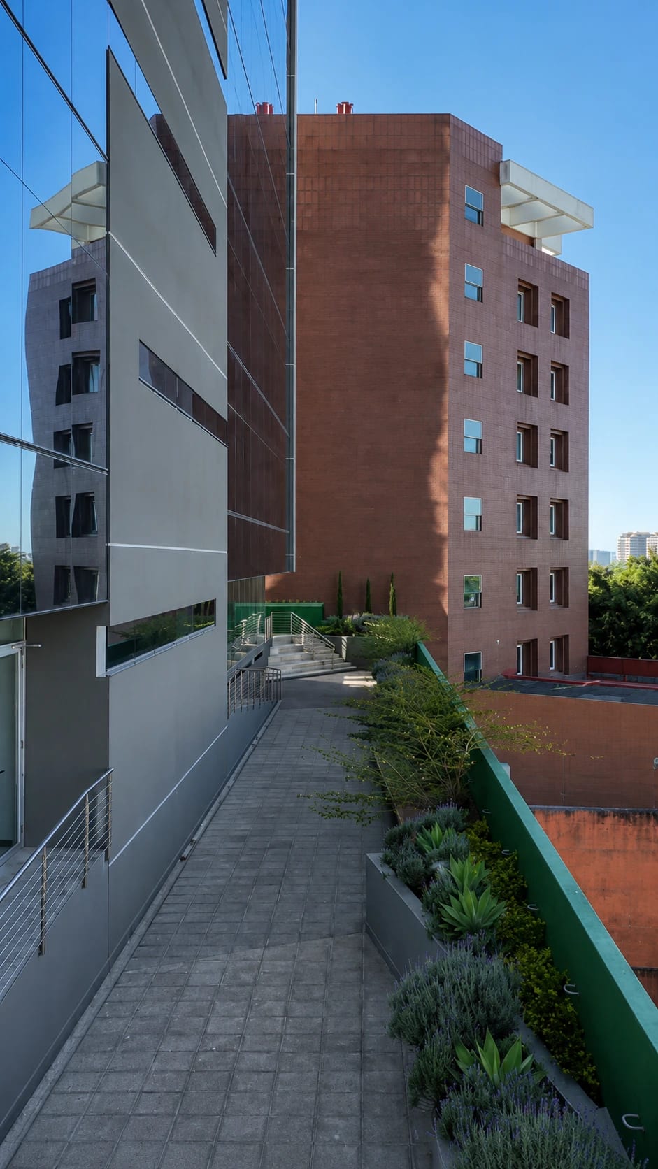 Edificio en Renta (preda) | Boulevard los Proceres | Zona 10 Guatemala — Edificio en Alquiler en Zona 10, Guatemala, Ciudad — foto 12 de 17