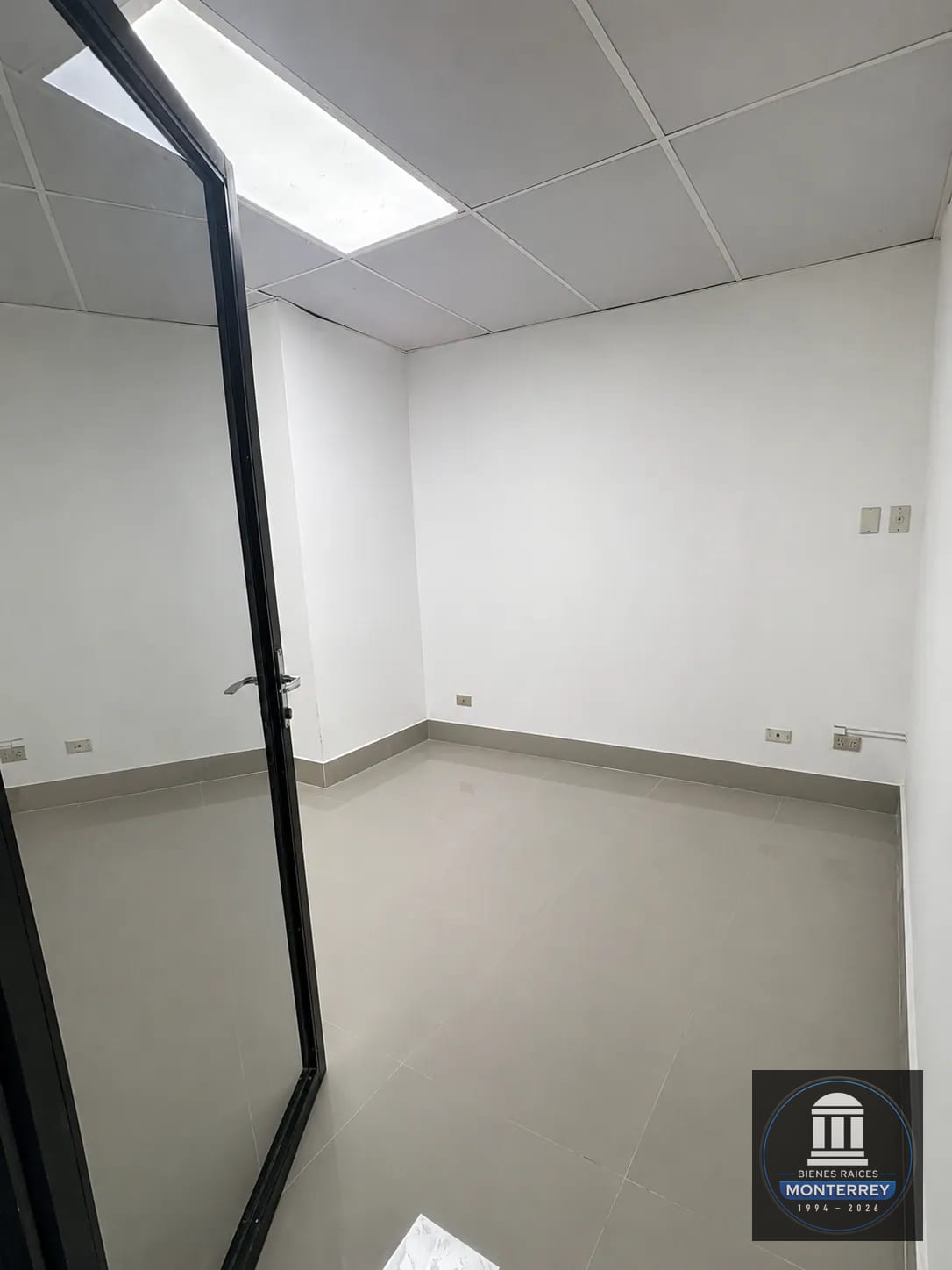 Oficina en Alquiler 85 Metros Cuadrados | Murano Center | Zona 10 — Oficina en Alquiler en Murano Center, Zona 10, Guatemala, Ciudad — foto 15 de 16
