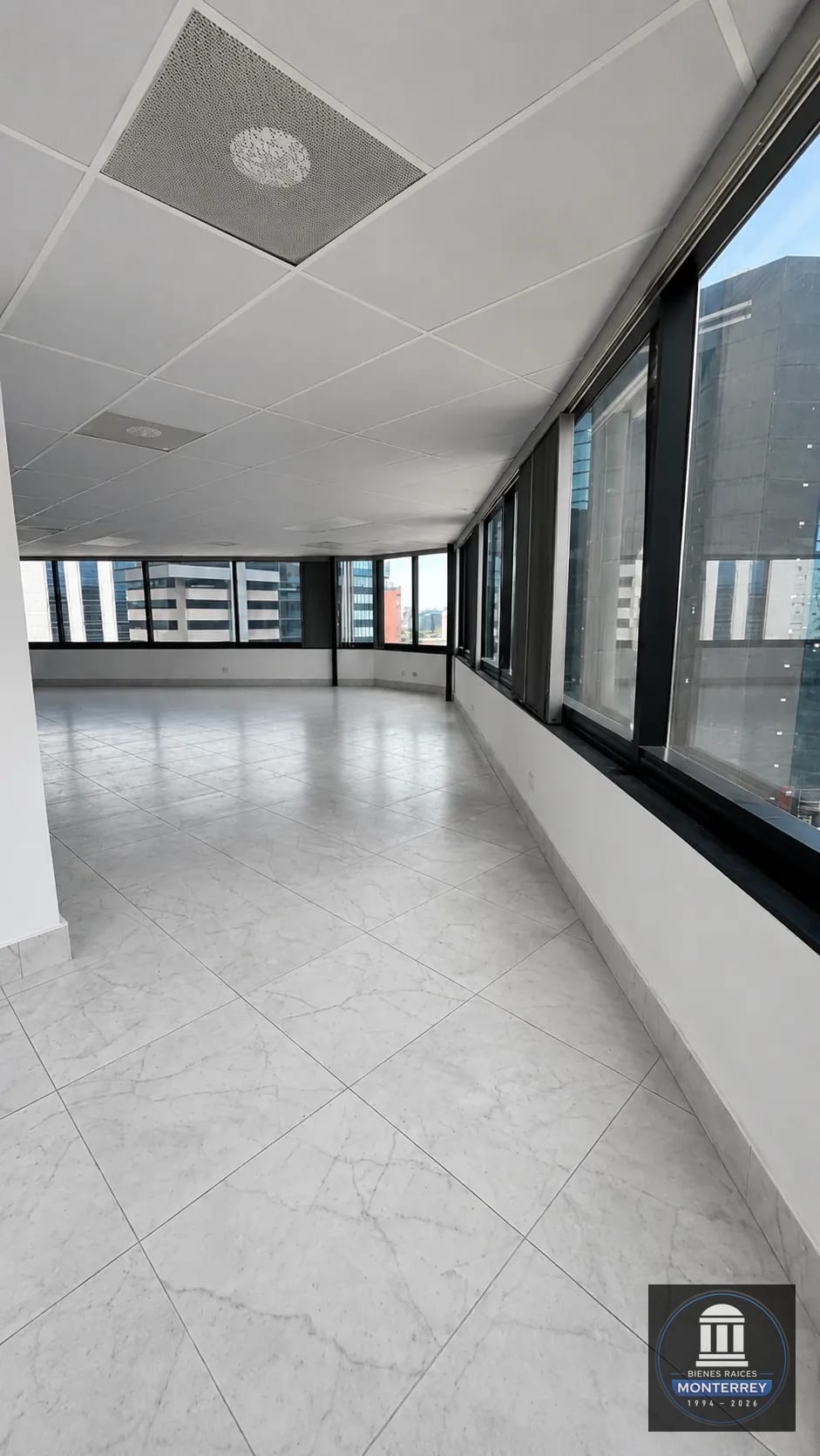 Oficina en Alquiler 185 Metros Cuadrados | Murano Center | Zona 10 — Oficina en Alquiler en Murano Center, Zona 10, Guatemala, Ciudad — foto 10 de 17