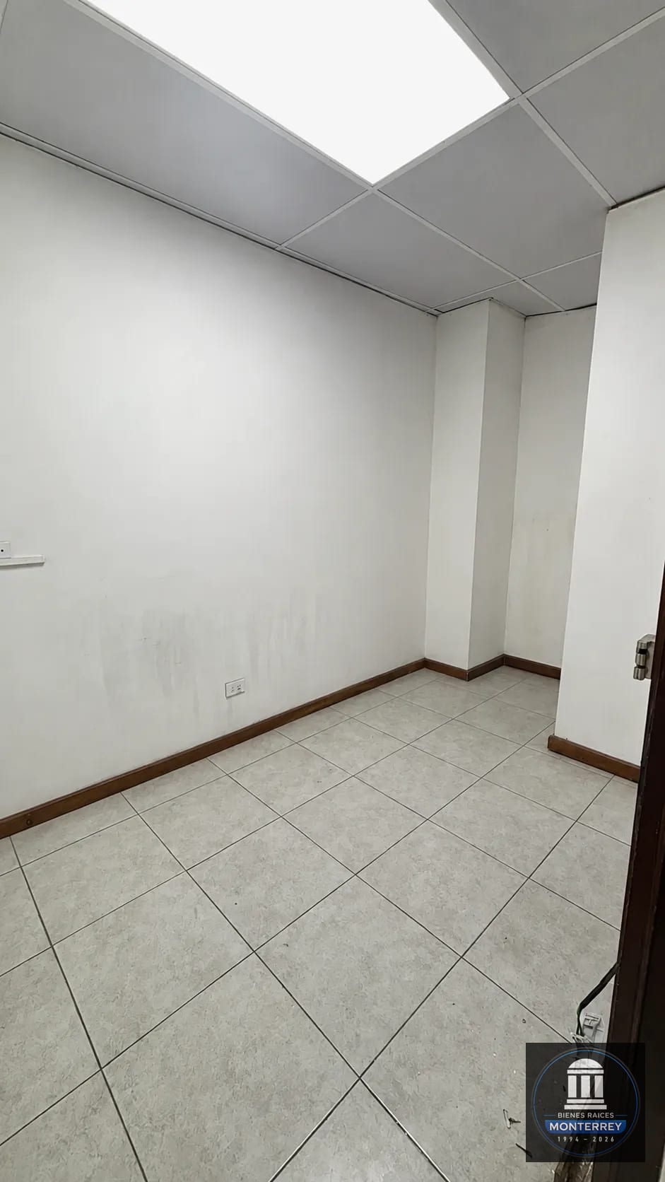 Oficina en Alquiler 267 Metros Cuadrados | Murano Center | Zona 10 — Oficina en Alquiler en Murano Center, Zona 10, Guatemala, Ciudad — foto 12 de 17