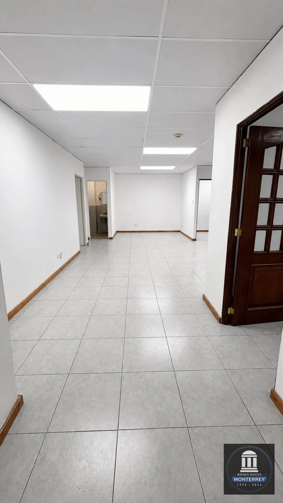 Oficina en Alquiler 267 Metros Cuadrados | Murano Center | Zona 10 — Oficina en Alquiler en Murano Center, Zona 10, Guatemala, Ciudad — foto 7 de 17