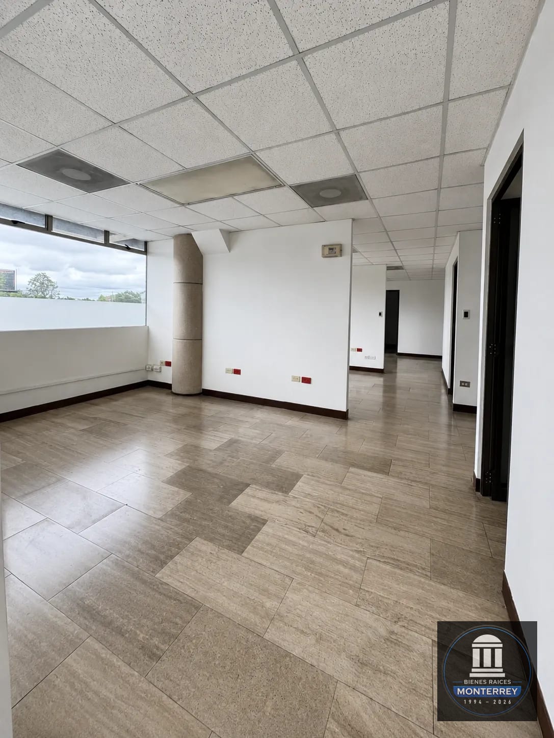 Piso Corporativo en Renta | Nivel 1 | Boulevard los Próceres | Zona 10 — Oficina en Alquiler en Zona 10, Guatemala, Ciudad — foto 13 de 17
