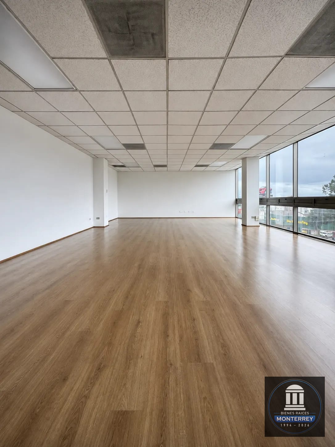 Piso Corporativo en Renta | Nivel 2 | Boulevard los Próceres | Zona 10 — Oficina en Alquiler en Zona 10, Guatemala, Ciudad — foto 10 de 14