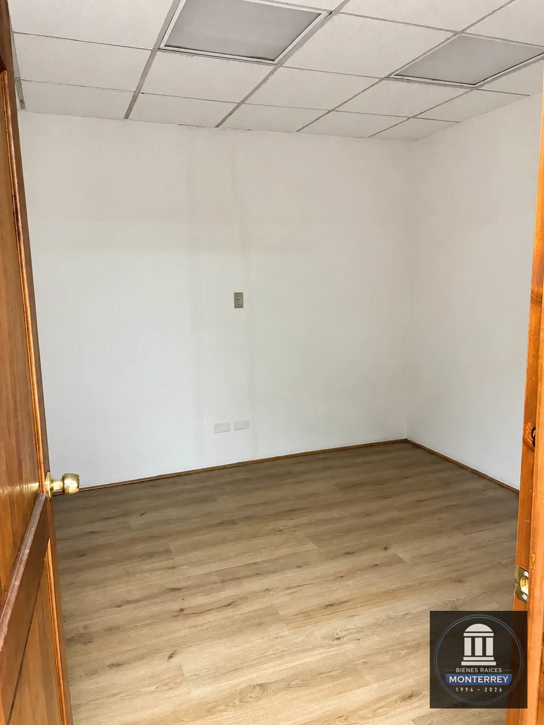 Piso Corporativo en Renta | Nivel 3 | Boulevard los Próceres | Zona 10 — Oficina en Alquiler en Zona 10, Guatemala, Ciudad — foto 7 de 14