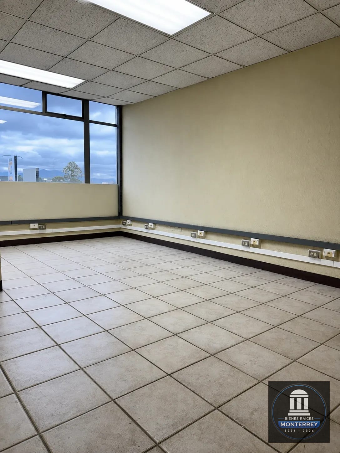 Piso Corporativo en Renta | Nivel 5 | Boulevard los Próceres | Zona 10 — Oficina en Alquiler en Zona 10, Guatemala, Ciudad — foto 7 de 17