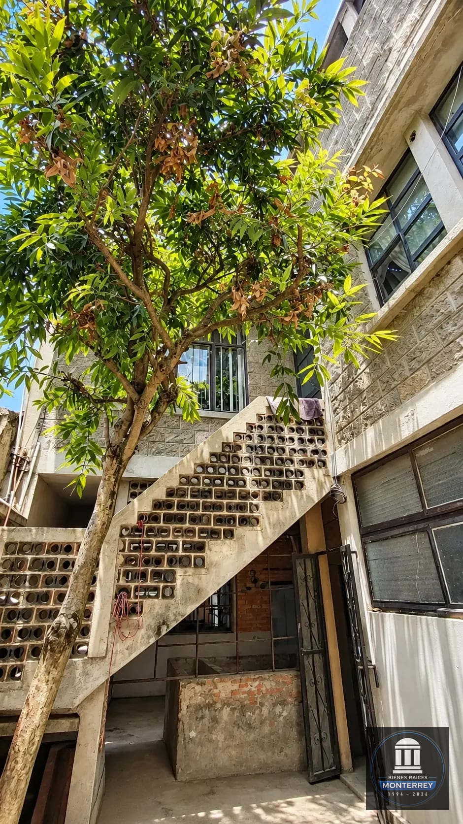 Casa con 4 Apartamentos en Venta | Barrio Moderno | Zona 2 Guatemala — Casa en Venta en Zona 2, Guatemala, Ciudad — foto 11 de 17