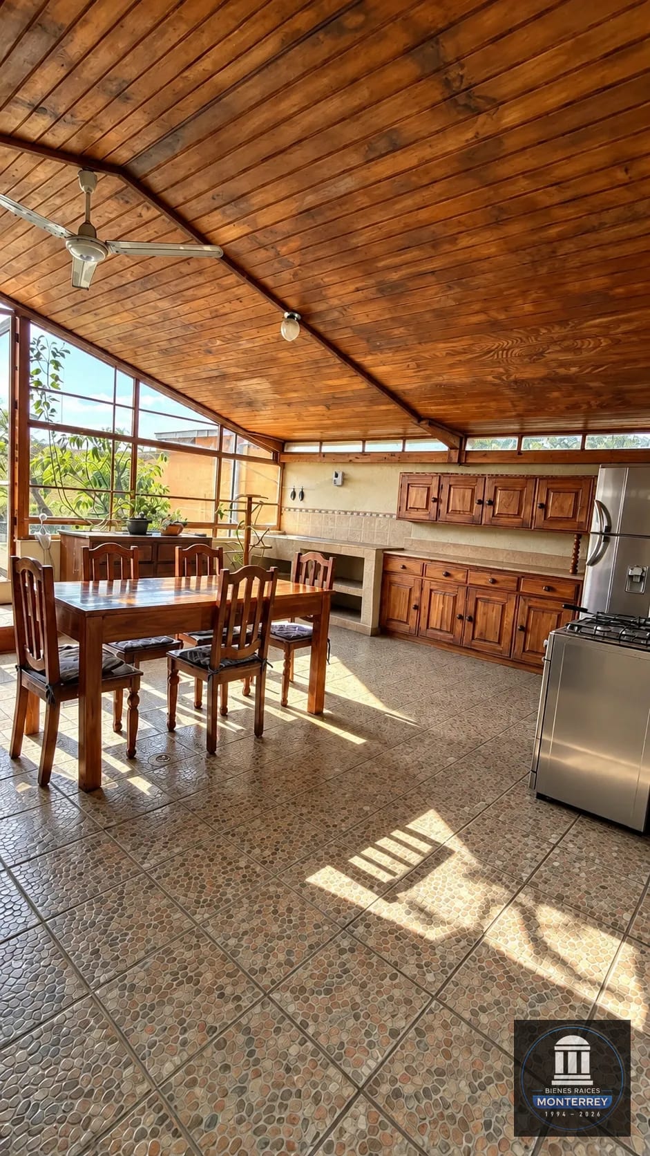 Casa con 4 Apartamentos en Venta | Barrio Moderno | Zona 2 Guatemala — Casa en Venta en Zona 2, Guatemala, Ciudad — foto 14 de 17