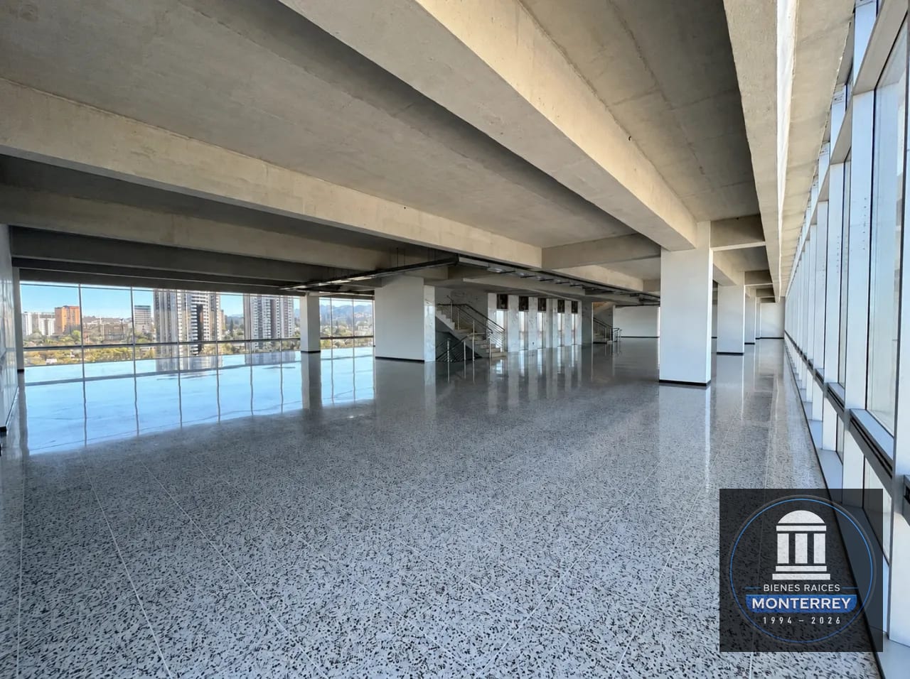 Edificio Corporativo en Renta (preda) | Lado a | Zona 10 de Guatemala — Edificio en Alquiler en Zona 10, Guatemala, Ciudad — foto 15 de 17