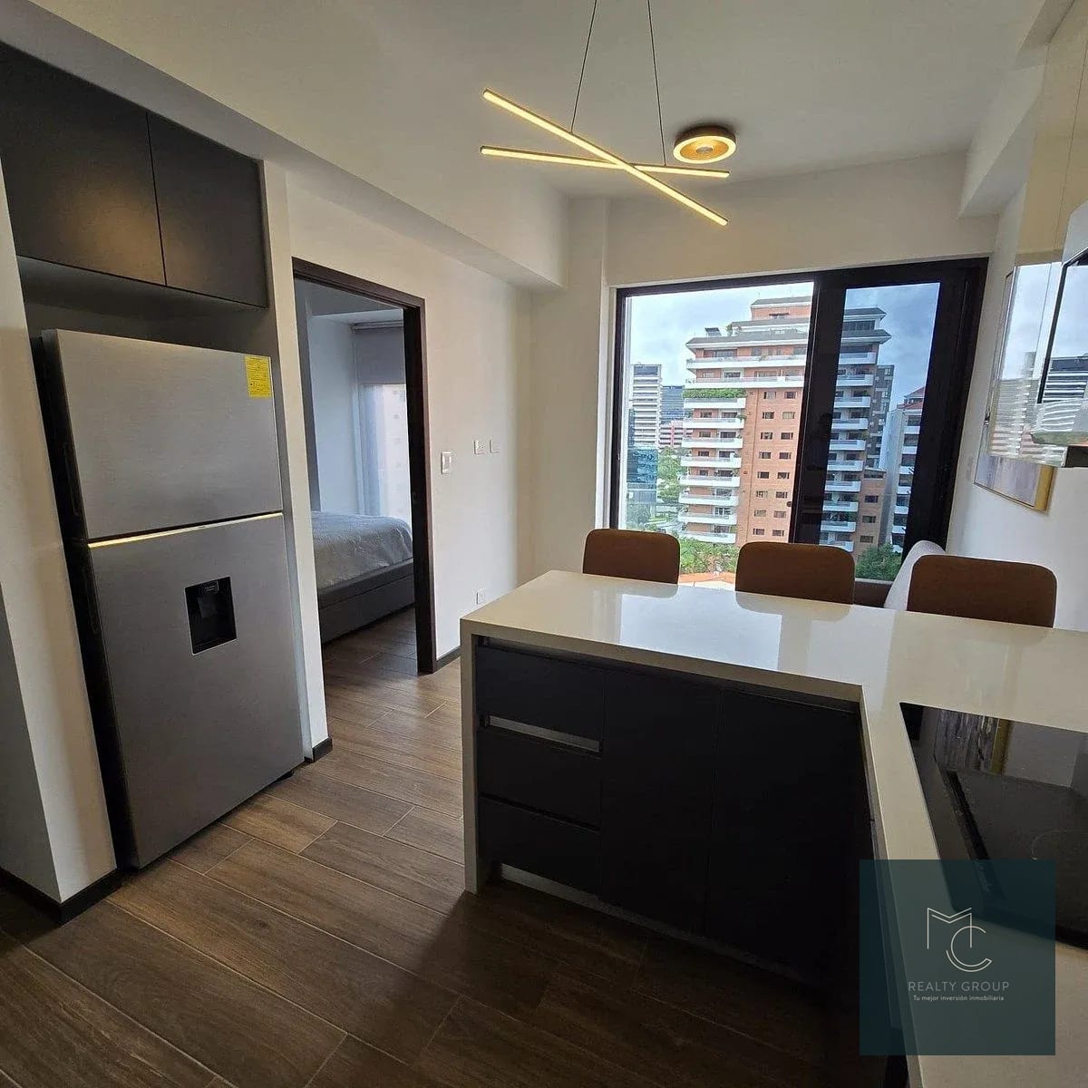 Apartamento en RENTA / Edificio Casa Ignacio Zona 10 — Apartamento en Alquiler en Casa Ignacio, Zona 10, Guatemala, Ciudad — foto 1 de 11