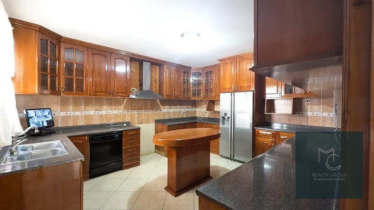 Casa Renta/venta Residenciales el Ensueño — Casa en Alquiler en San Lucas Sacatepéquez, Sacatepéquez — foto 1 de 17