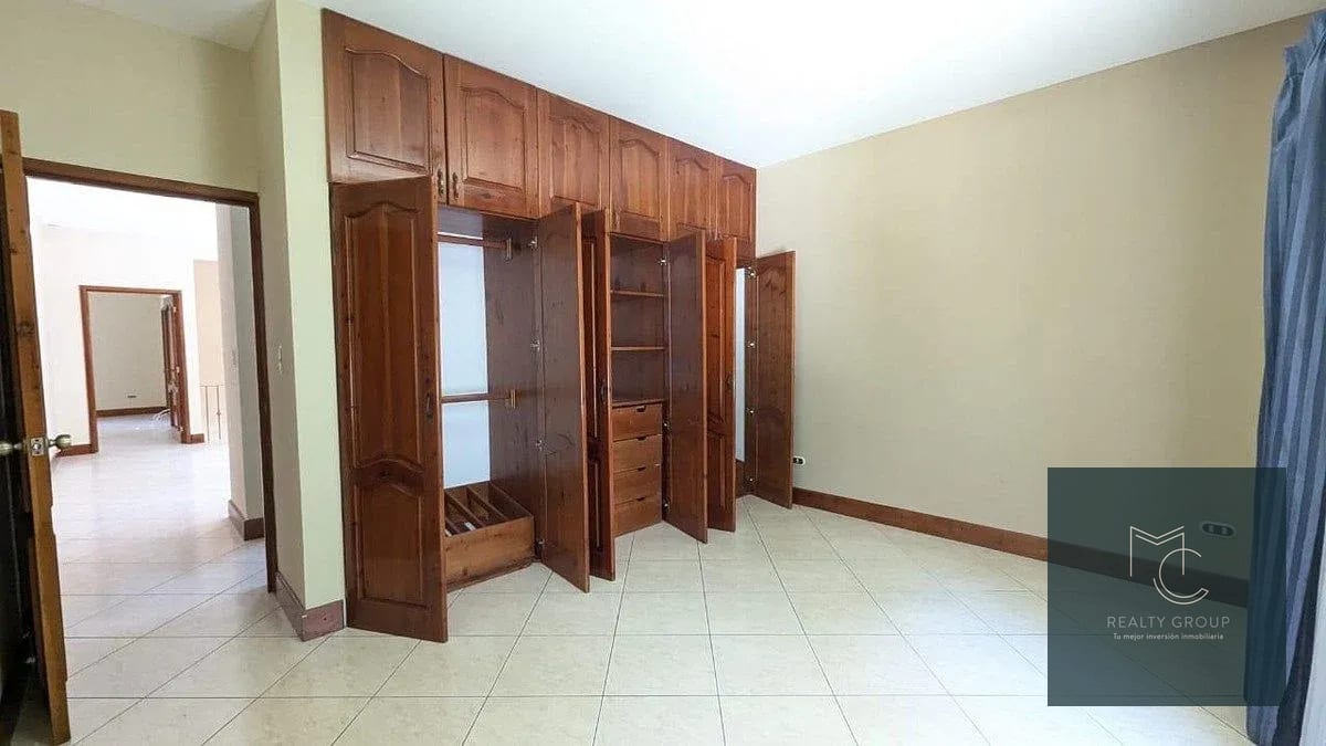 Casa Renta/venta Residenciales el Ensueño — Casa en Alquiler en San Lucas Sacatepéquez, Sacatepéquez — foto 10 de 17