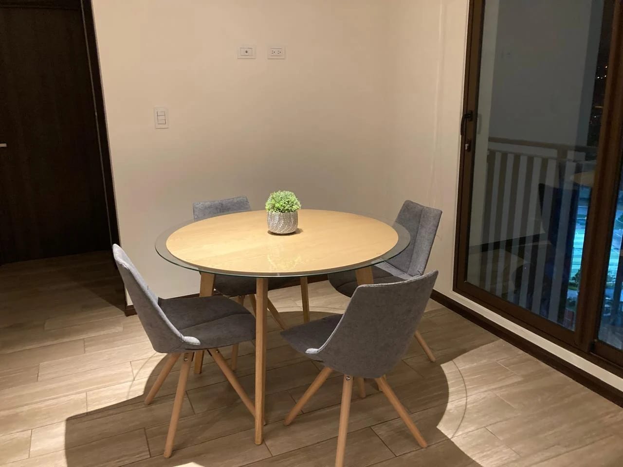 Lindo Apartamento en Venta en San Isidro 20/21 zona 16 — Apartamento en Venta en San Isidro 20/21, Zona 16, Guatemala, Ciudad — foto 4 de 17