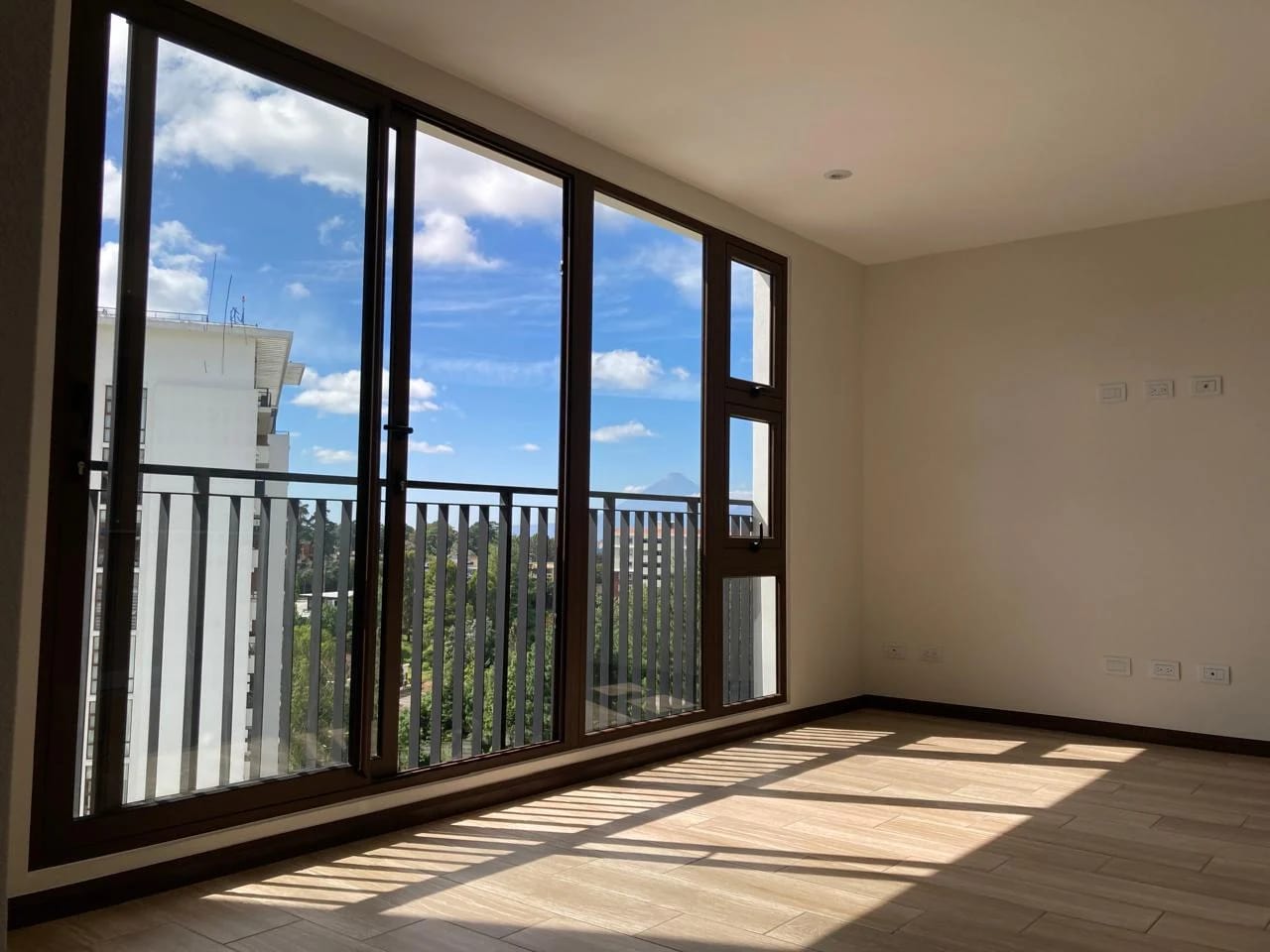 Lindo Apartamento en Venta en San Isidro 20/21 zona 16 — Apartamento en Venta en San Isidro 20/21, Zona 16, Guatemala, Ciudad — foto 9 de 17