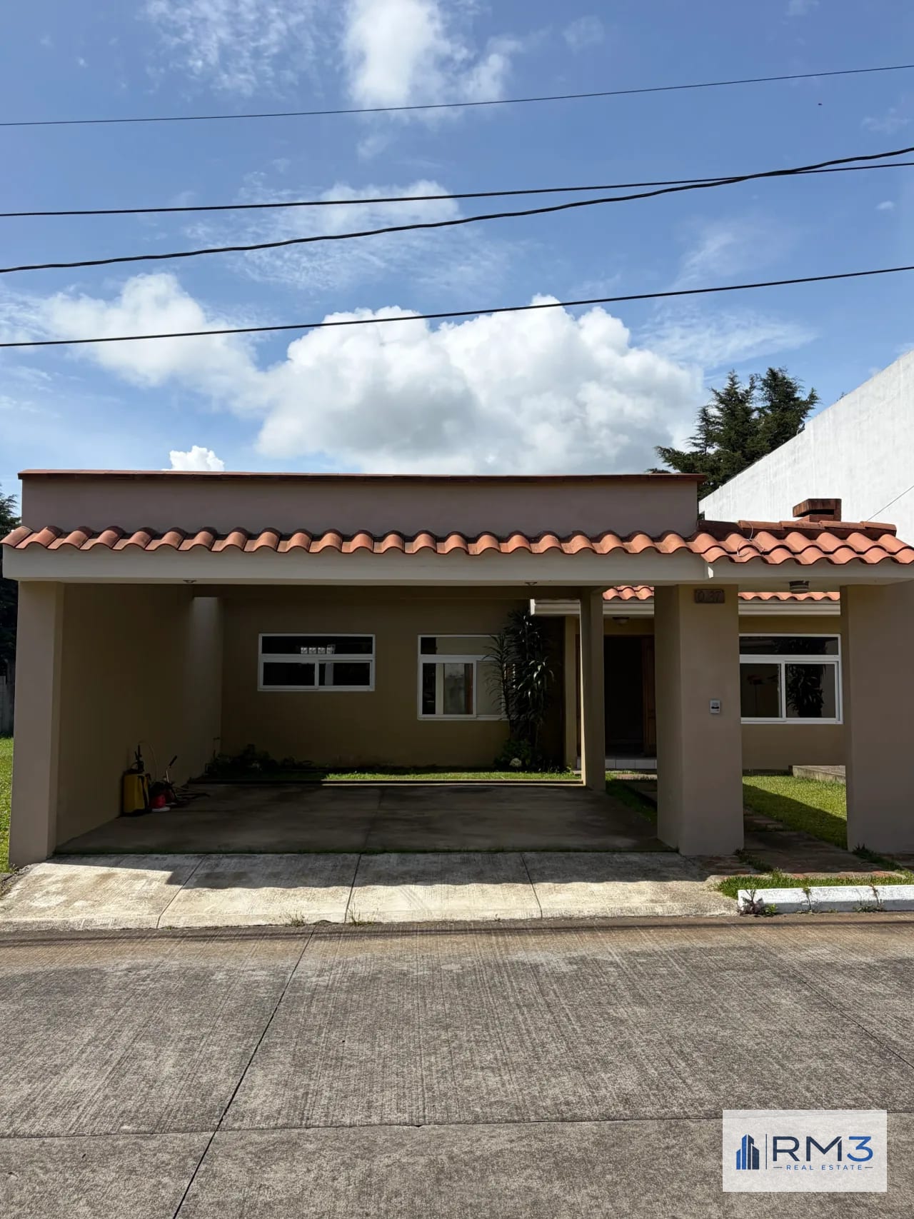 SUPERPRECIO! Venta de Casa 1 nivel en Residenciales Los Manantiales — Casa en Venta en San José Pinula, Guatemala, Ciudad — foto 1 de 10