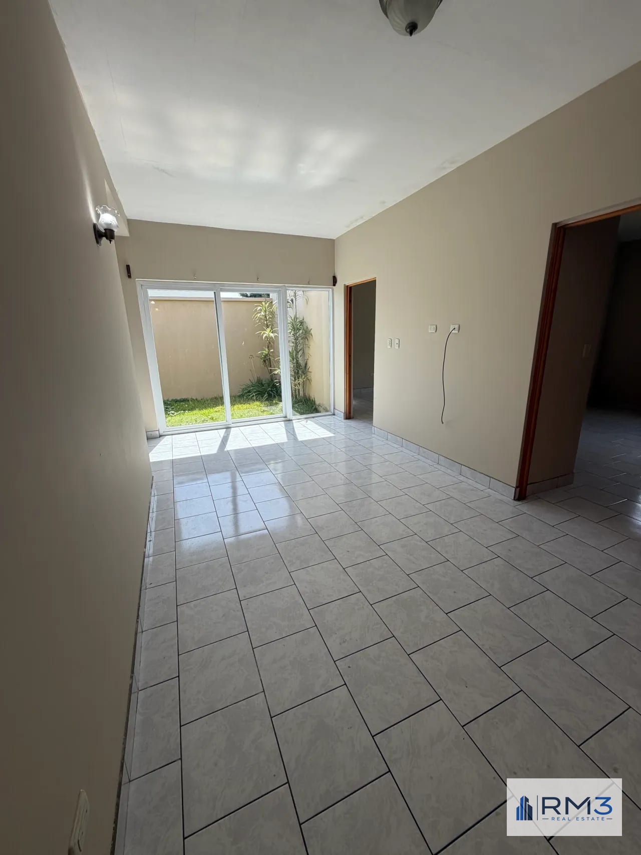 SUPERPRECIO! Venta de Casa 1 nivel en Residenciales Los Manantiales — Casa en Venta en San José Pinula, Guatemala, Ciudad — foto 4 de 10