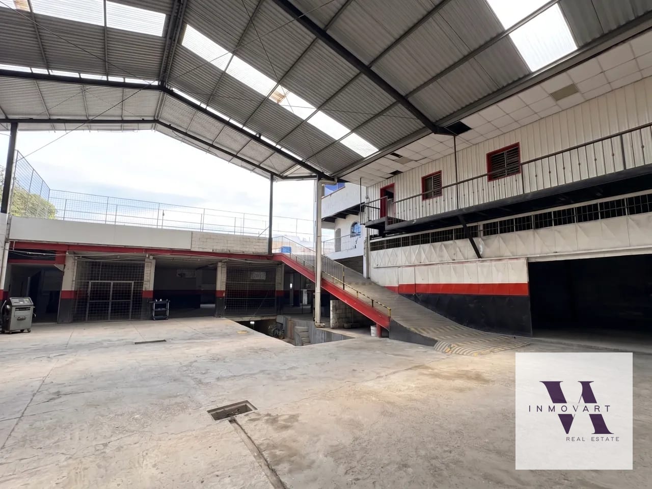 Ganga bodega en Venta Blvd Sur San Cristóbal — Bodega / Ofibodega en Venta en Zona 8 Mixco, Guatemala, Ciudad — foto 1 de 5