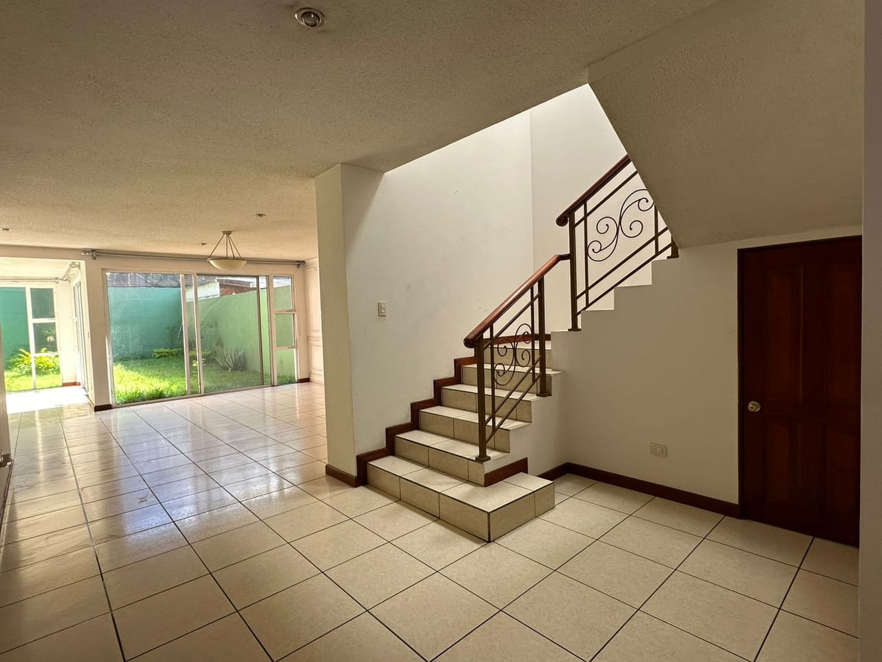 CASA EN VENTA CAÑADAS DE ELGIN ZONA 13 — Casa en Venta en cañadas de elgin, Zona 13, Guatemala, Ciudad — foto 2 de 4