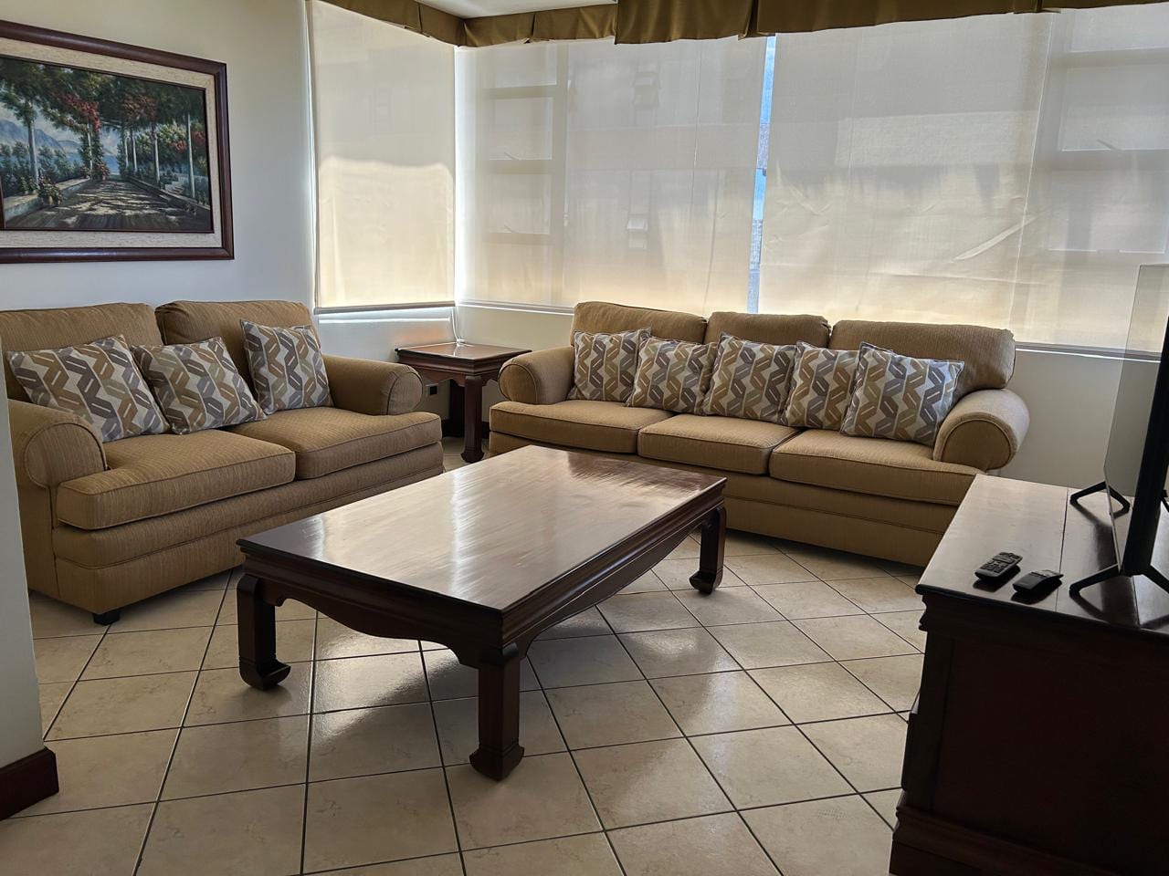 Apartamento en alquiler zona 10 — Apartamento en Alquiler en Milenia, Zona 10, Guatemala, Ciudad — foto 2 de 4