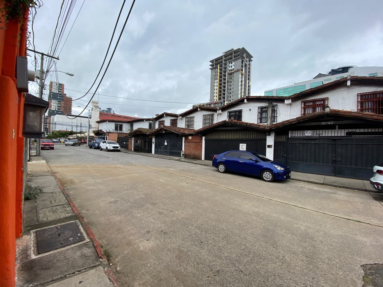Casa para Oficinas en Zona 10 — Casa en Alquiler en Zona 10, Guatemala, Ciudad — foto 3 de 4