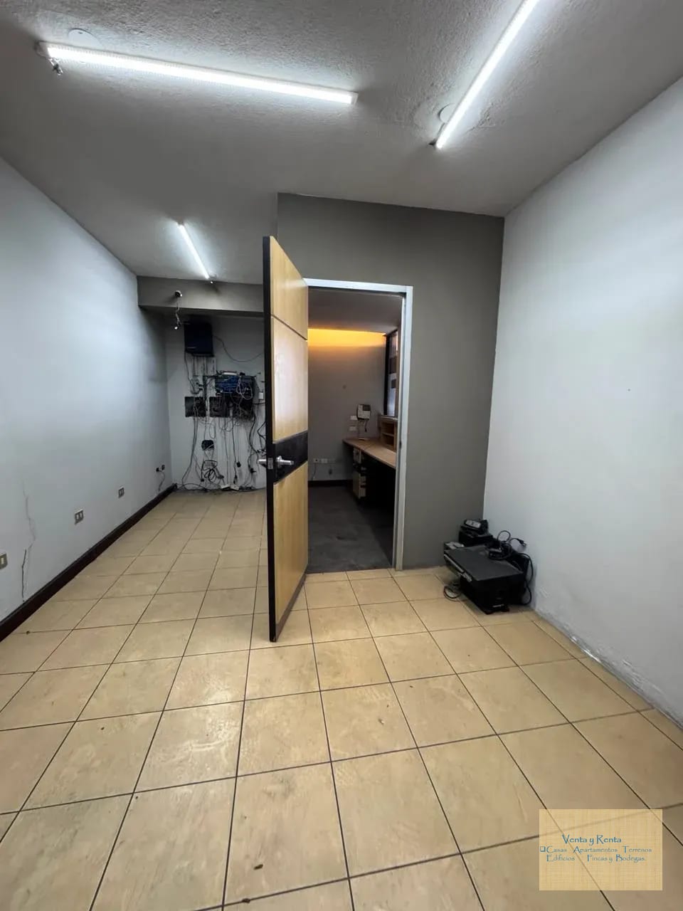 Zona 13 Edificio Corporativo — Edificio en Alquiler en Zona 13, Guatemala, Ciudad — foto 11 de 16