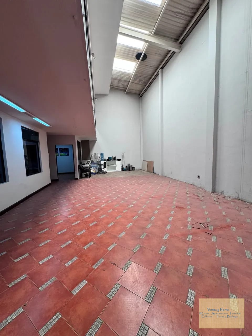 Zona 13 Edificio Corporativo — Edificio en Alquiler en Zona 13, Guatemala, Ciudad — foto 15 de 16