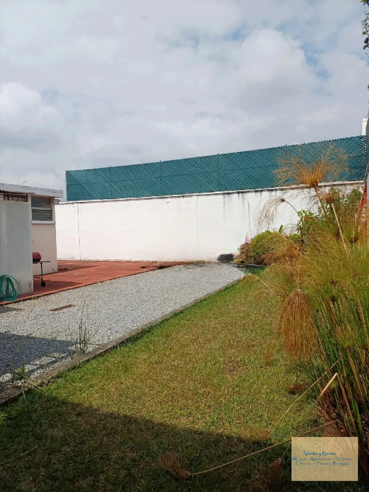 Zona 16 Casa 1 Nivel Colonia Lourdes — Casa en Venta en Lourdes, Zona 16, Guatemala, Ciudad — foto 11 de 17