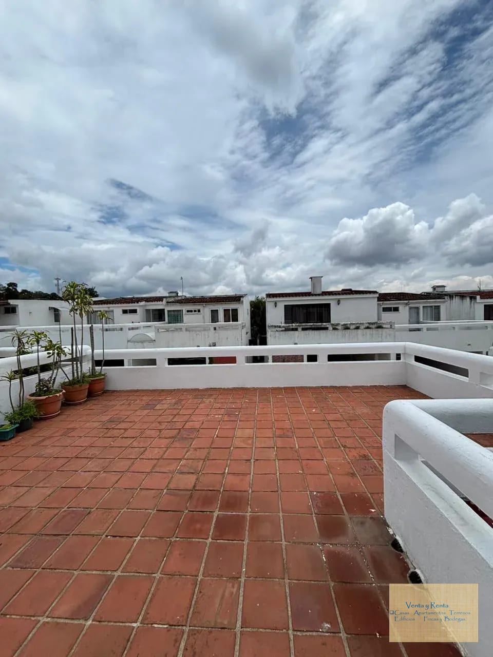 Zona 16 Casa 2 Niveles en Santa Amelia — Casa en Venta en Santa Amelia, Zona 16, Guatemala, Ciudad — foto 10 de 11