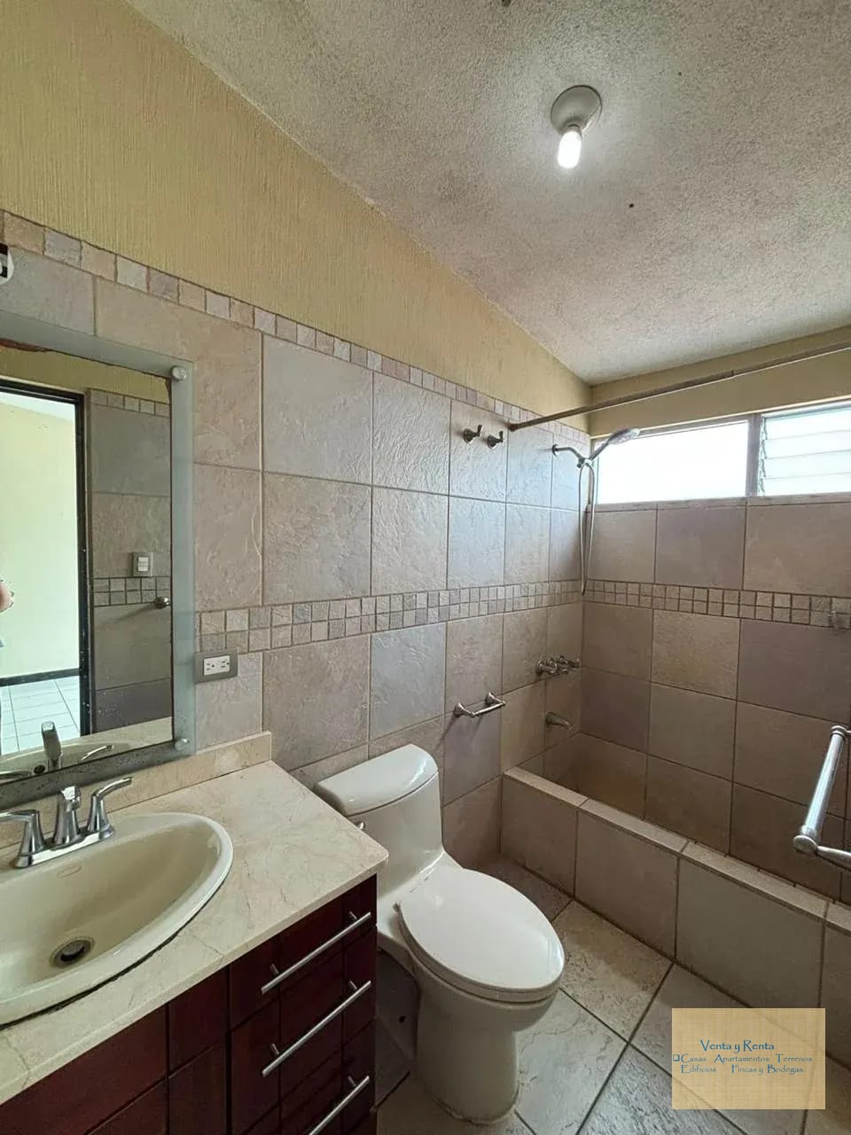 Zona 16 Casa 2 Niveles en Santa Amelia — Casa en Venta en Santa Amelia, Zona 16, Guatemala, Ciudad — foto 11 de 11