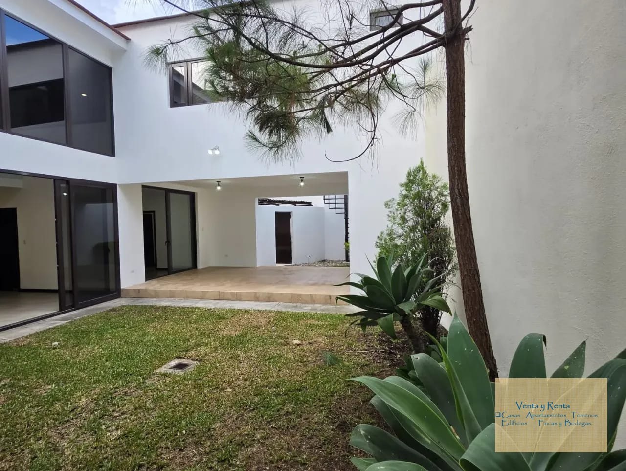 Zona 16 Casa en Lomas de San Isidro — Casa en Venta en Lomas de San Isidro, Zona 16, Guatemala, Ciudad — foto 16 de 17