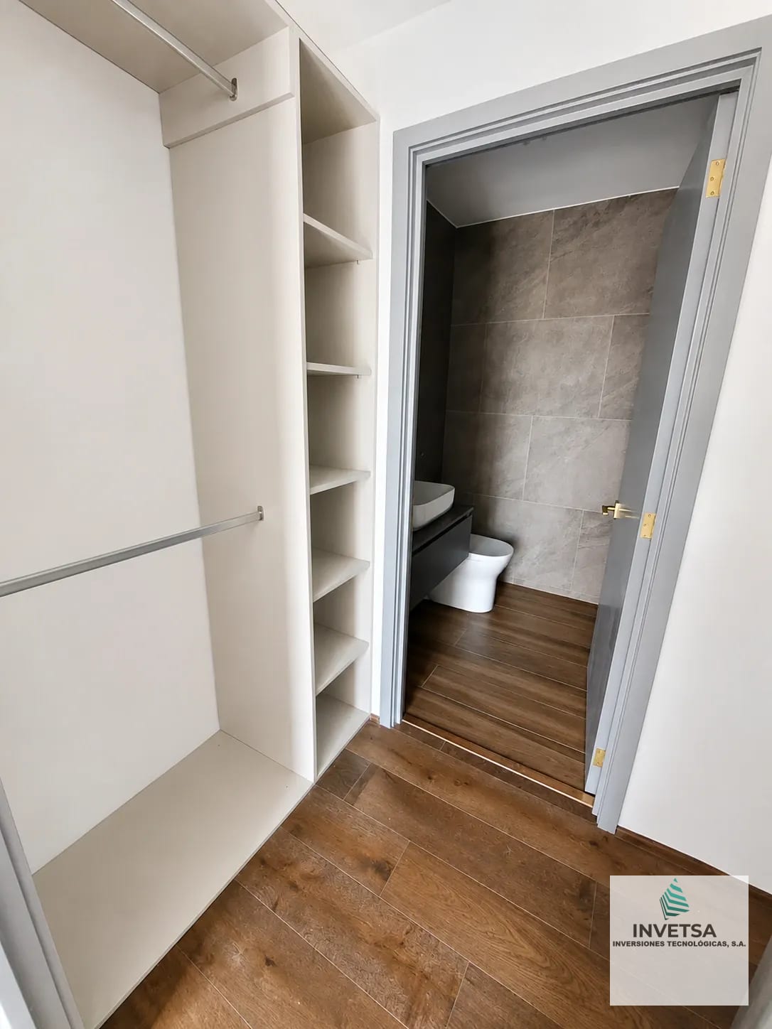 APARTAMENTO EN RENTA - EDIFICIO ATARAH, ZONA 10 — Apartamento en Alquiler en Atarah, Zona 10, Guatemala, Ciudad — foto 9 de 14