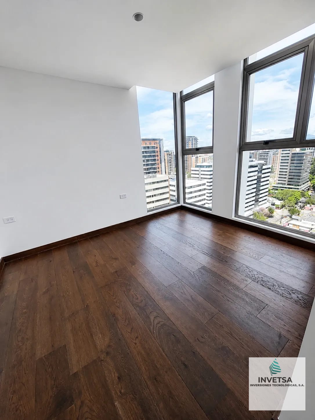 Renta 3 Dormitorios - Atarah Z. 10 - para Estrenar — Apartamento en Alquiler en Atarah, Zona 10, Guatemala, Ciudad — foto 9 de 13
