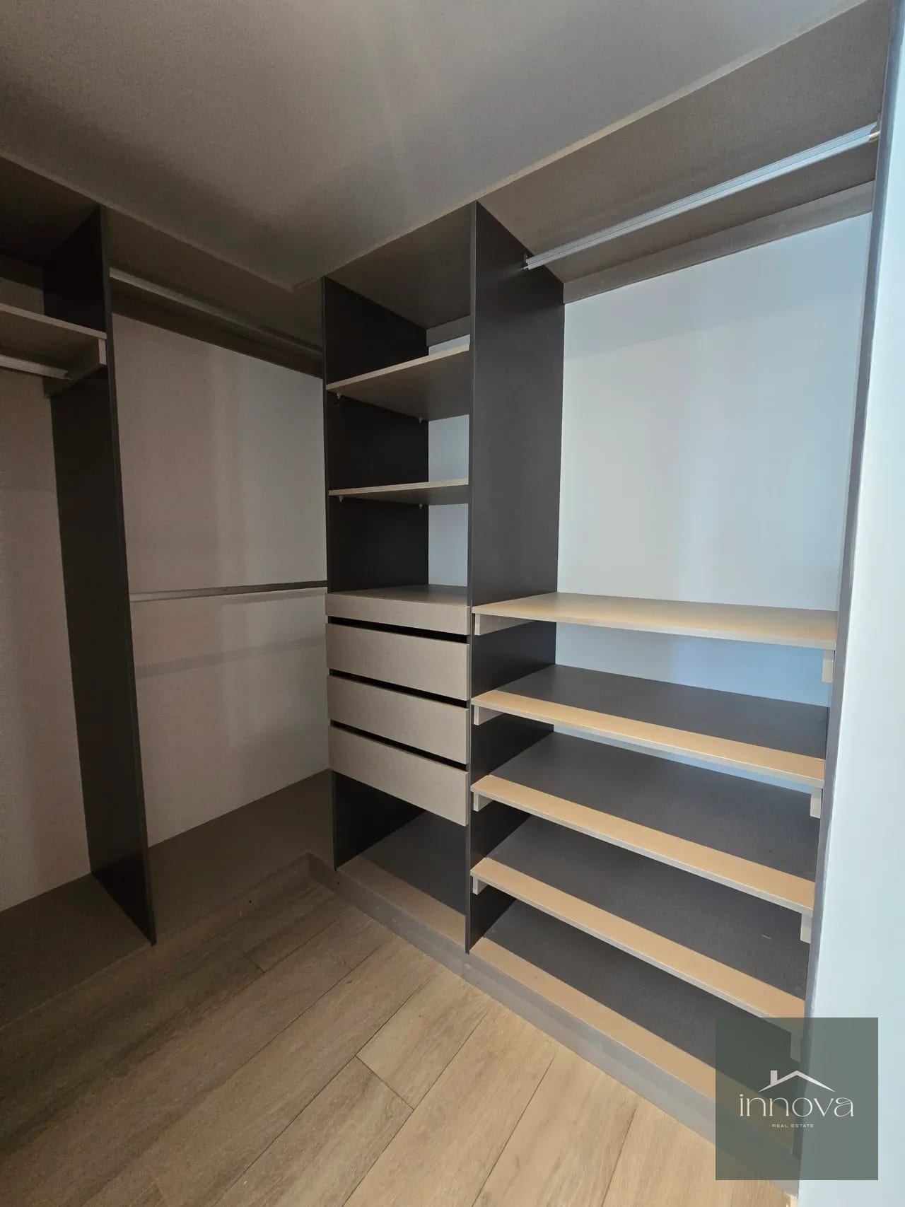Vendo Lindo Apto. en el Corazon de Zona 10, Reserva 10, 3 Hab+servicio — Apartamento en Venta en Reserva Diez, Zona 10, Guatemala, Ciudad — foto 9 de 9