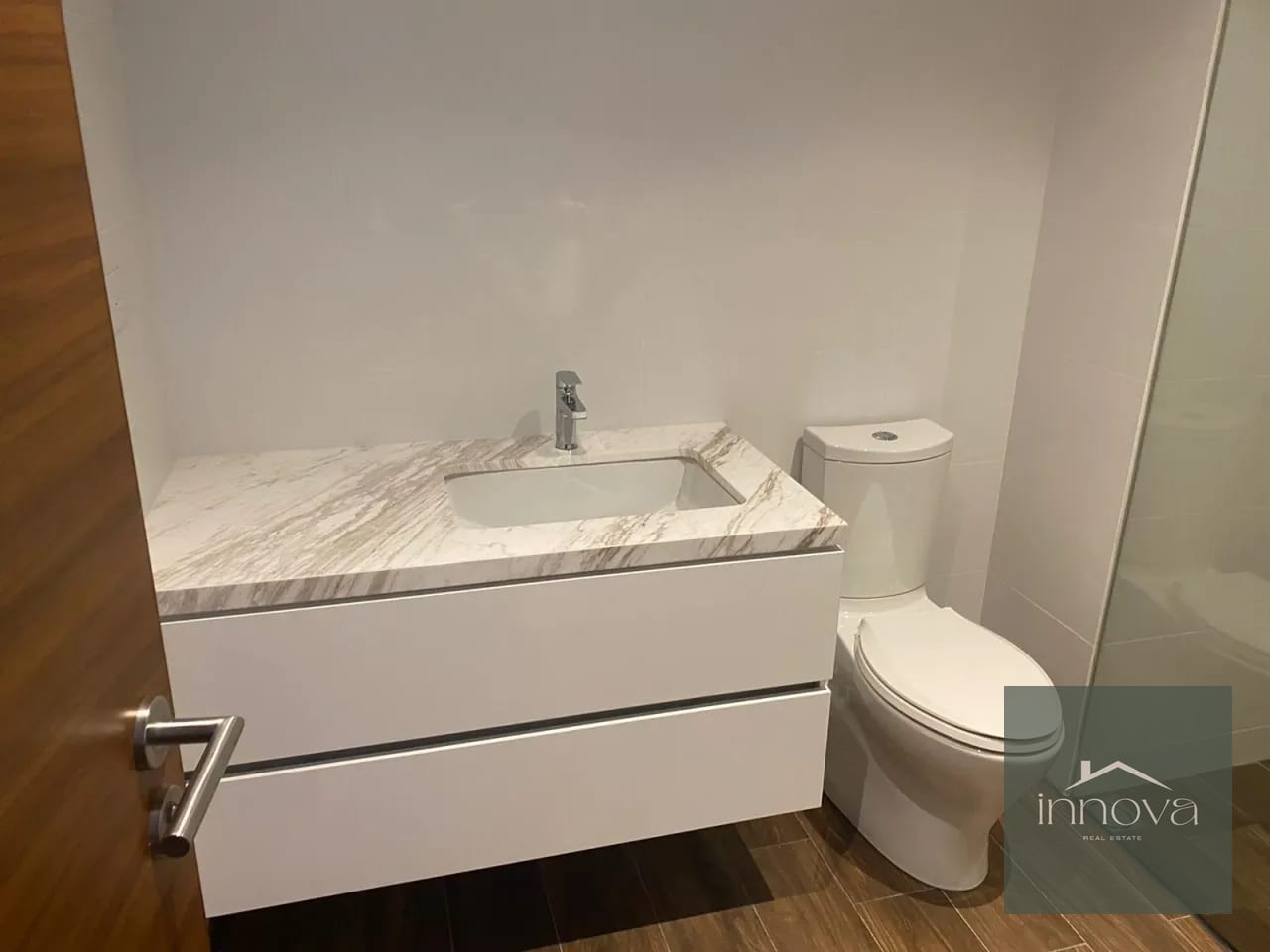 Alquilo Amplio Apartamento en Zona 10, Avia, 1 Habitación 68MTS + Bode — Apartamento en Alquiler en Avia, Zona 10, Guatemala, Ciudad — foto 4 de 5