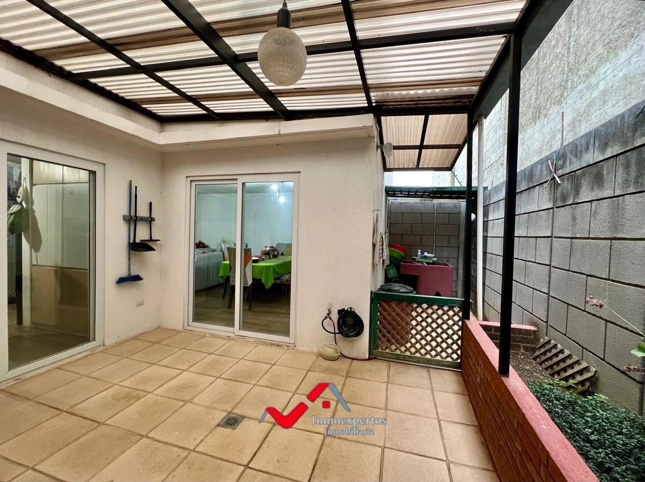 CASA EN VENTA EN ZONA 10 DE MIXCO, CONDADO SAN JACINTO — Casa en Venta en Lomas de San Jacinto, Zona 10 Mixco, Guatemala, Ciudad — foto 10 de 17