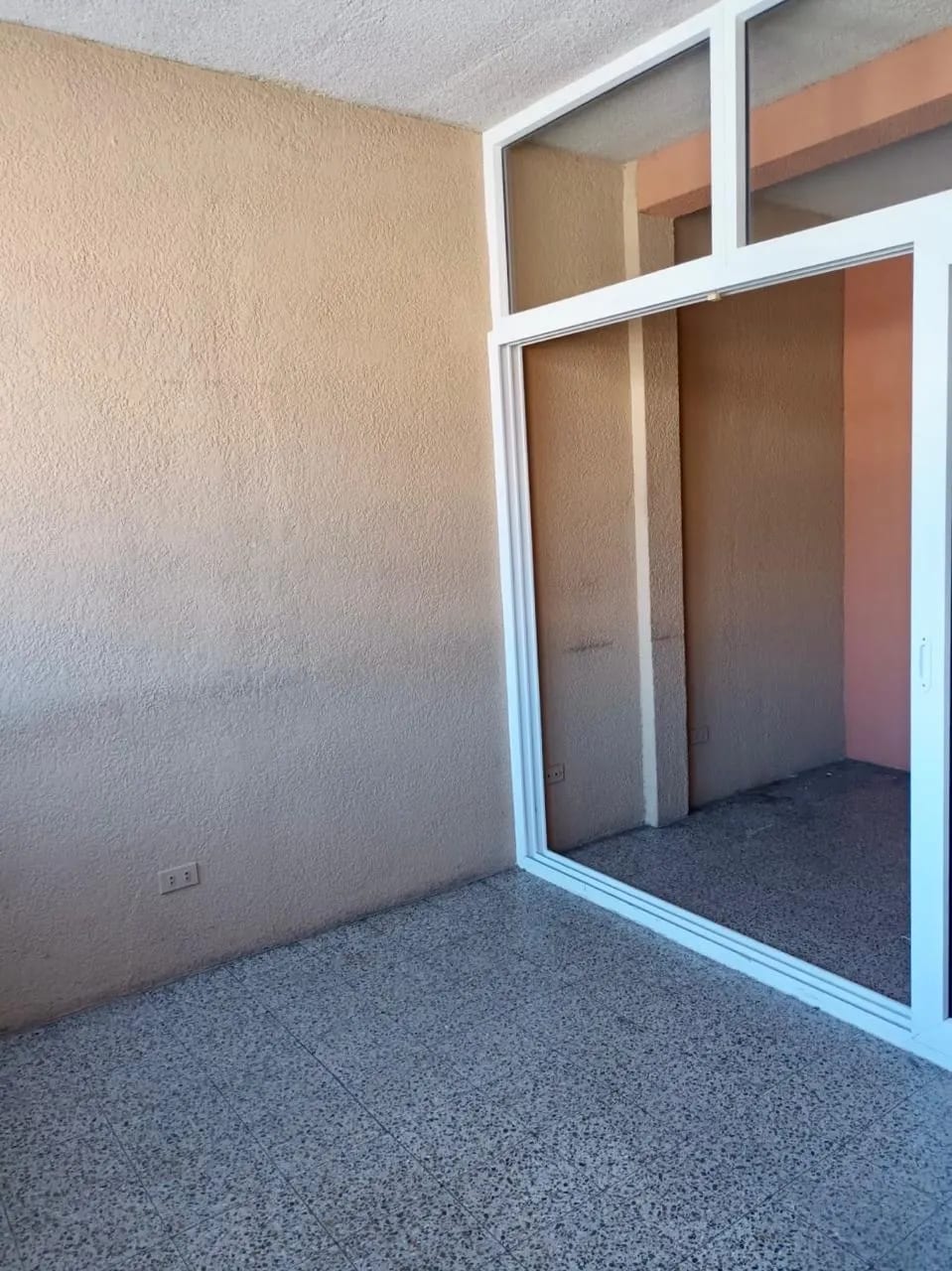 EDIFICIO EN VENTA ZONA 1, AVENIDA CENTROAMERICA — Edificio en Venta en Zona 1, Guatemala, Ciudad — foto 2 de 17