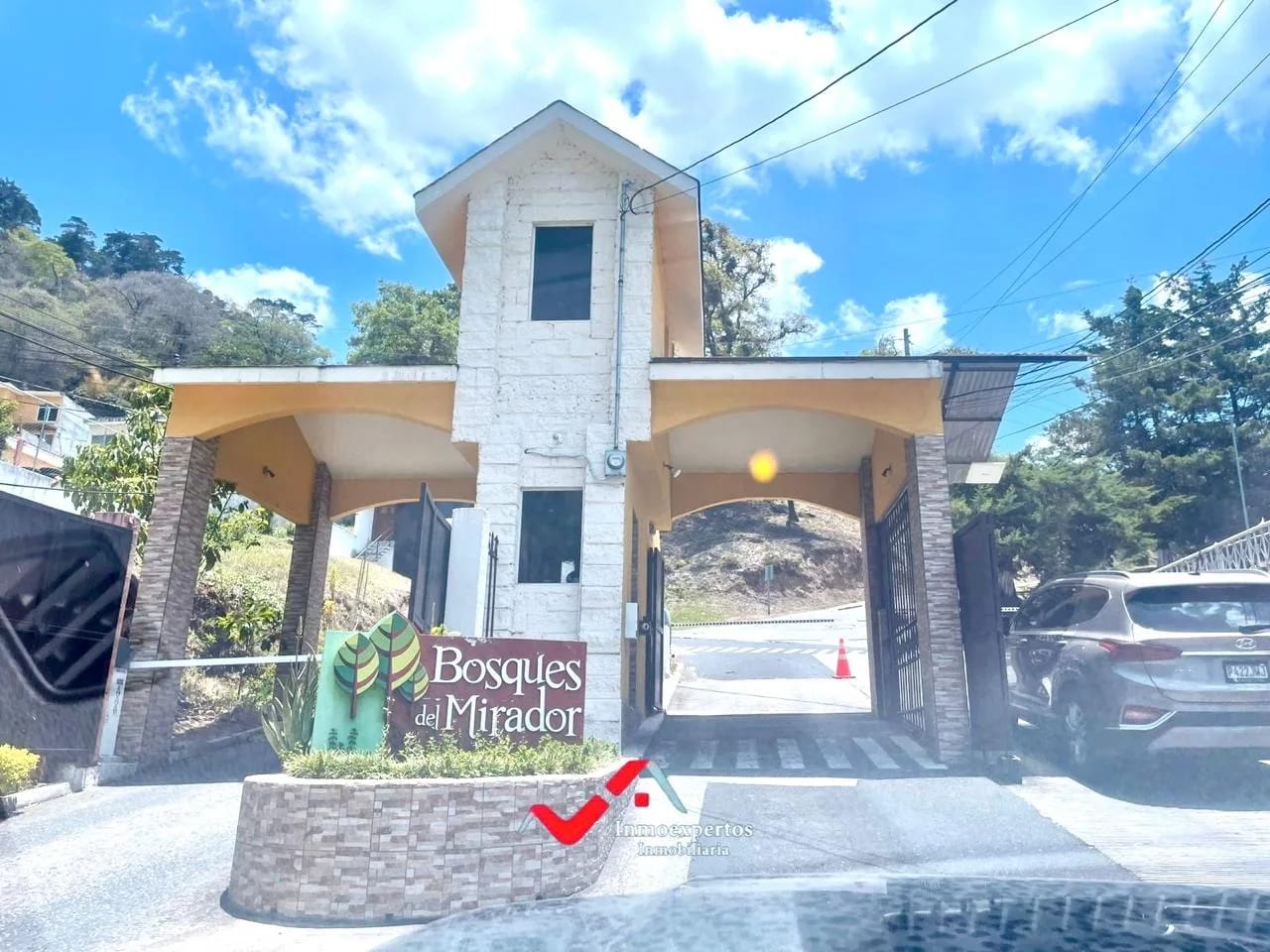 Terreno en Venta San Juan Sacatepequez KM 19.5 Bosques del Mirador — Terreno en Venta en San Juan Sacatepéquez, Sacatepéquez — foto 2 de 5