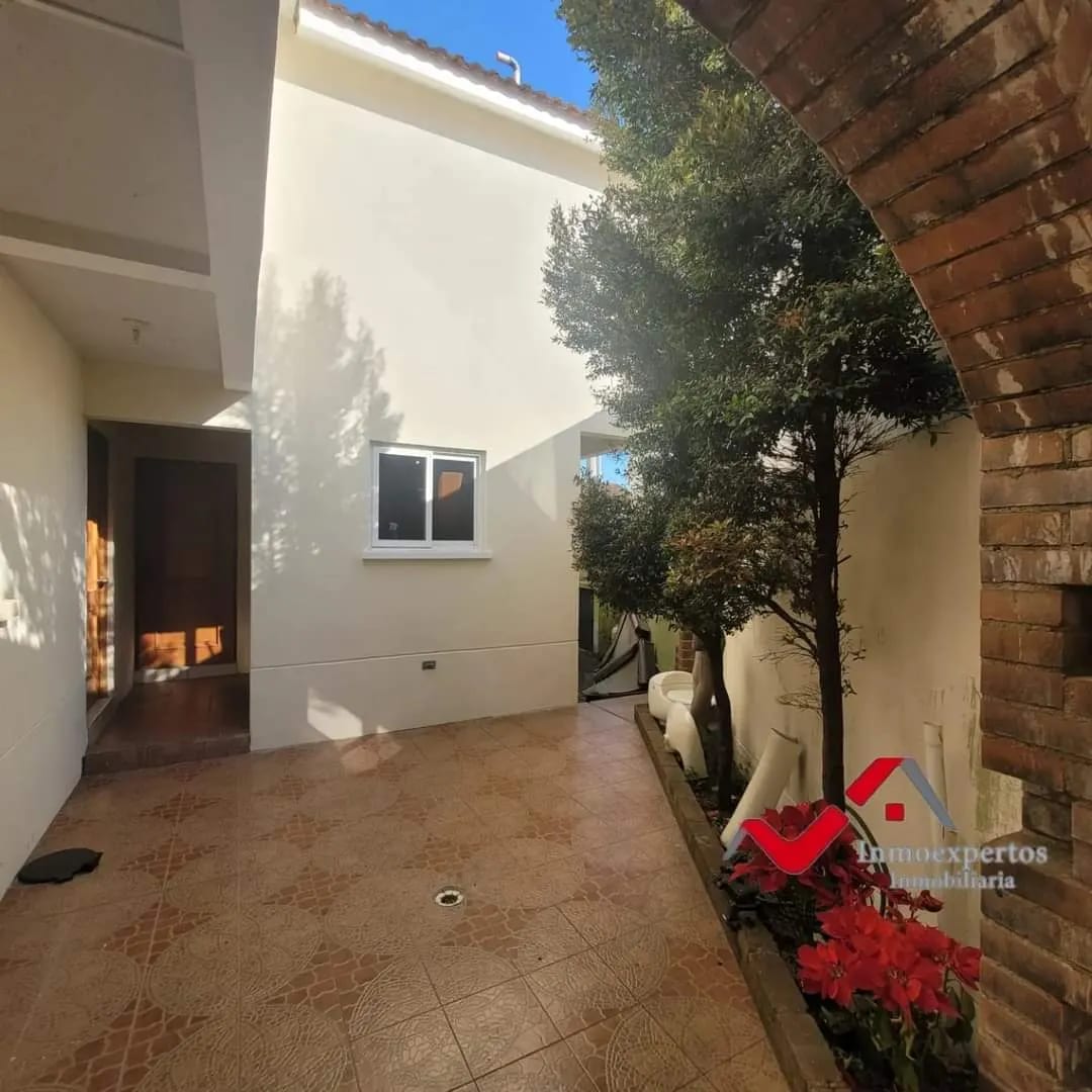Casa en Venta San Cristobal, Zona de Mixco — Casa en Venta en Zona 8 Mixco, Guatemala, Ciudad — foto 1 de 17