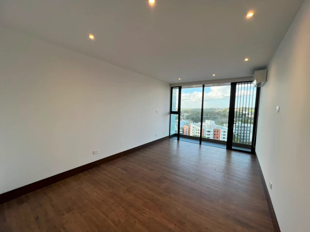 Apartamento en Renta, Zzona 15 Edificio Gaura Vista Hermosa 1 — Apartamento en Alquiler en Gaura, Zona 15, Guatemala, Ciudad — foto 4 de 12