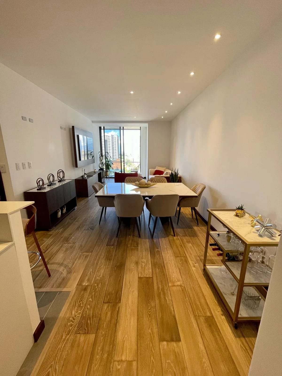 Apartamento con Linea Blanca en Renta, Zona 15 Vista Hermosa II Edifi — Apartamento en Alquiler en Vhista, Zona 15, Guatemala, Ciudad — foto 12 de 17