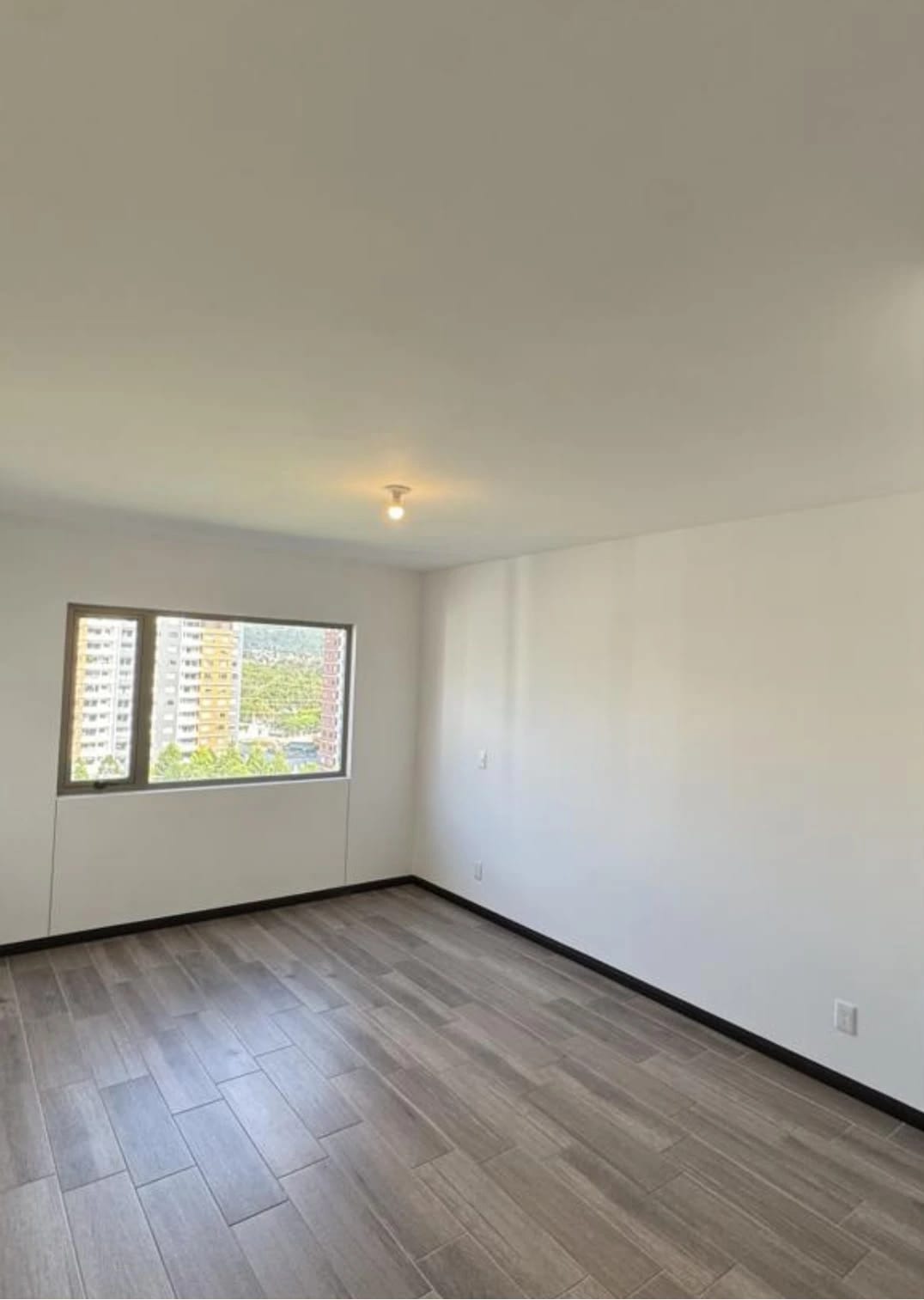 Apartamento en Renta en Zona 14 Edificio Segheria — Apartamento en Alquiler en Segheria, Zona 14, Guatemala, Ciudad — foto 7 de 14