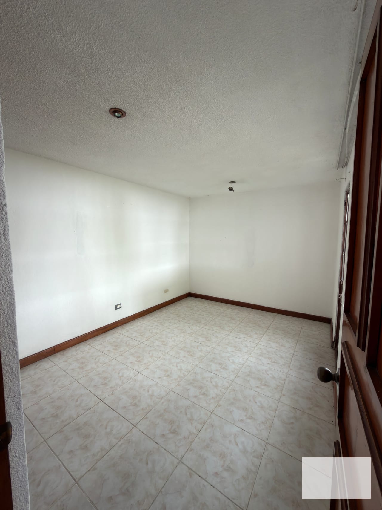 Casa en venta en Residencial exclusivo en zona 16 sector la montaña — Casa en Venta en La Montaña, Zona 16, Guatemala, Ciudad — foto 8 de 9