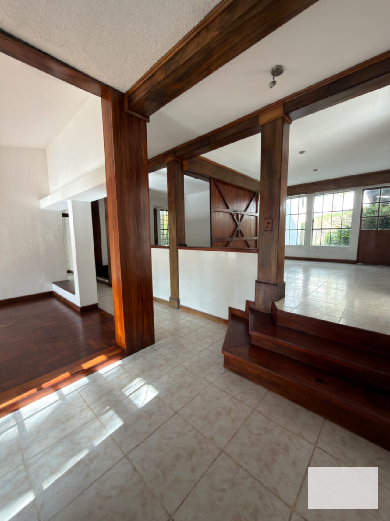 Casa en venta en Residencial exclusivo en zona 16 sector la montaña — Casa en Venta en La Montaña, Zona 16, Guatemala, Ciudad — foto 3 de 9