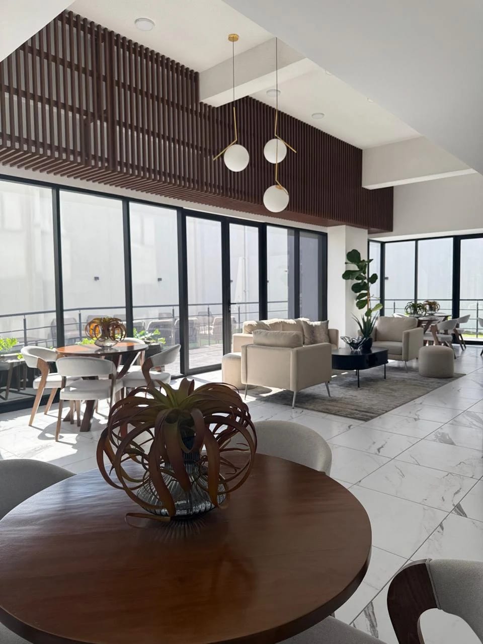 Espectacular apartamento de tres dormitorios en zona 11 Mariscal — Apartamento en Venta en Zona 11, Guatemala, Ciudad — foto 11 de 15